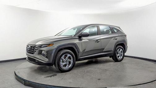 2023 Hyundai TUCSON SE