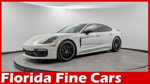 2018 Porsche Panamera 4S