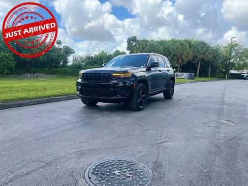 2022 Jeep Grand Cherokee Altitude