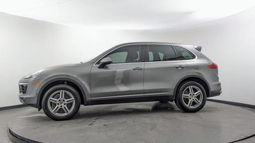Meteor Gray Metallic 2016 Porsche Cayenne Base