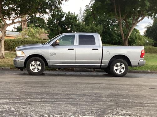 2023 RAM 1500 Classic SLT