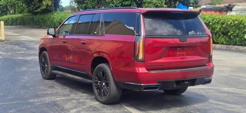 2023 Cadillac Escalade ESV Premium Luxury