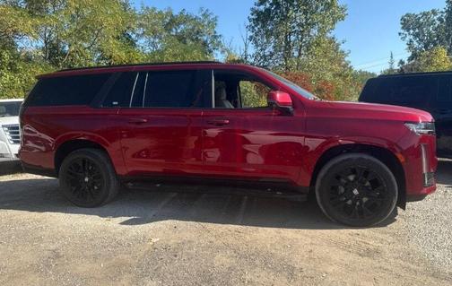 2023 Cadillac Escalade ESV Premium Luxury