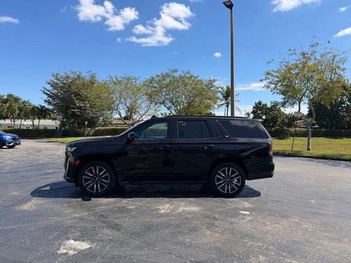 2023 Cadillac Escalade Sport