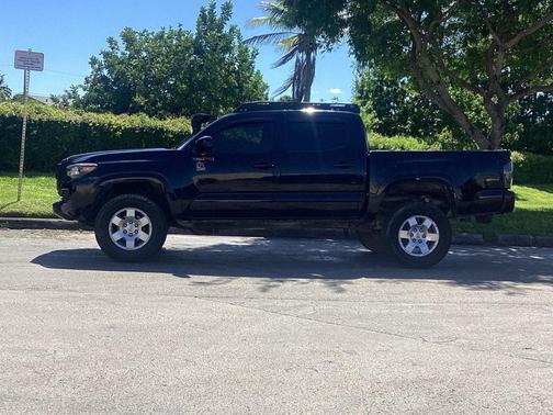 2023 Toyota Tacoma SR