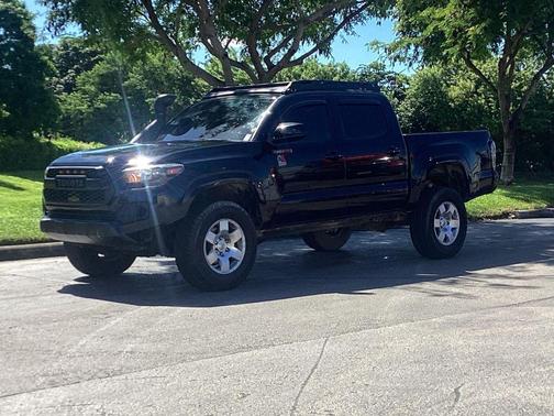 2023 Toyota Tacoma SR