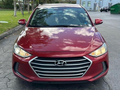2017 Hyundai ELANTRA Limited