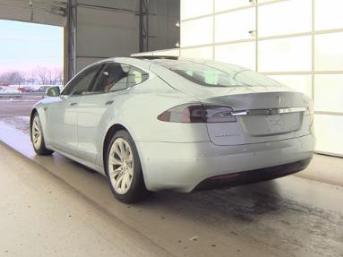 2016 Tesla Model S 90D