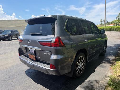 Nebula Gray Pearl 2018 Lexus LX 570