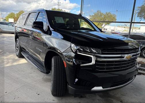 2022 Chevrolet Suburban LT