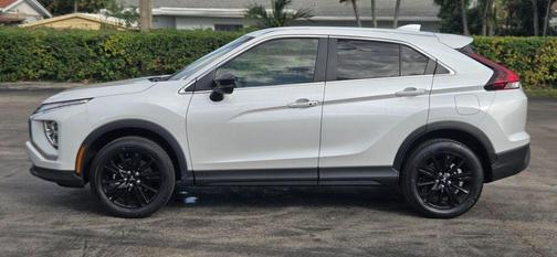 2024 Mitsubishi Eclipse Cross LE