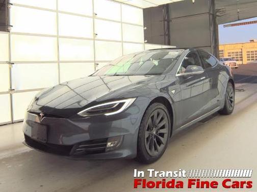 2020 Tesla Model S Long Range