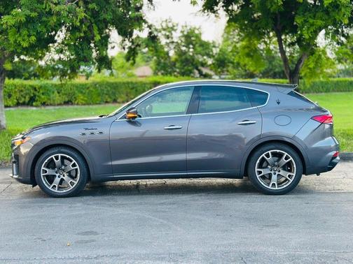 2023 Maserati Levante Modena
