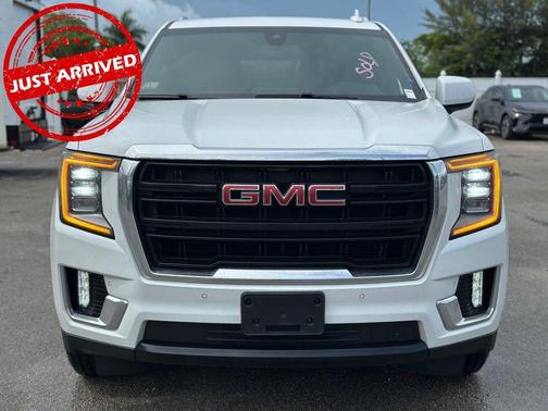 Summit White 2022 GMC Yukon XL SLE