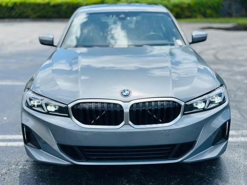 2024 BMW 330 i
