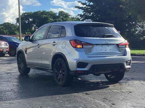 2025 Mitsubishi Outlander Sport S