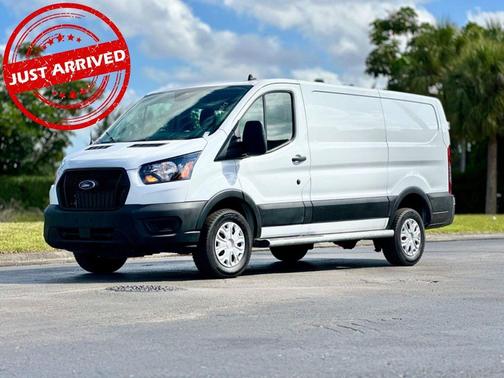 2023 Ford Transit-250