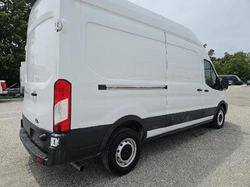 Oxford White 2023 Ford Transit-250 Base