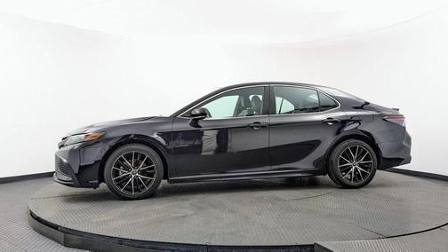 Midnight Black Metallic 2024 Toyota Camry SE