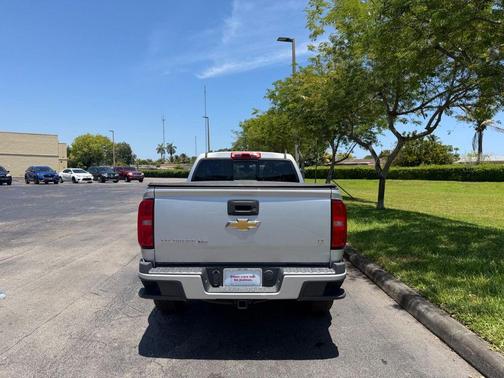 Silver Ice Metallic 2018 Chevrolet Colorado LT