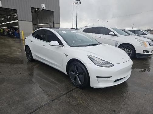 2020 Tesla Model 3 Standard Range Plus