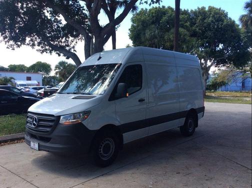 2022 Mercedes-Benz Sprinter 2500 ROOF