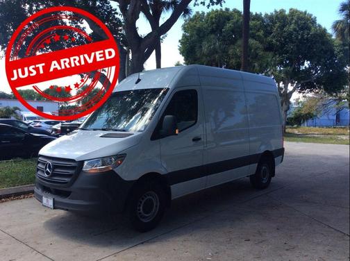 2022 Mercedes-Benz Sprinter 2500 ROOF