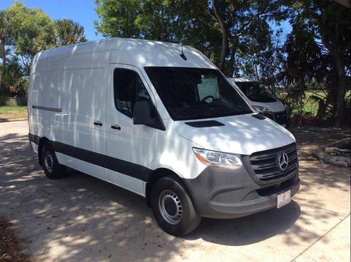 2022 Mercedes-Benz Sprinter 2500 ROOF