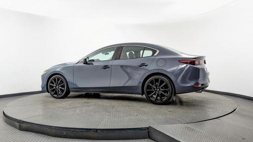 2024 Mazda Mazda3 Carbon Edition