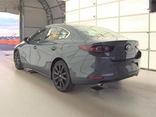 2024 Mazda Mazda3 Carbon Edition