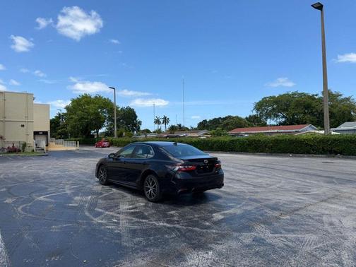 Black 2021 Toyota Camry SE