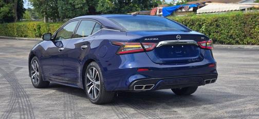 2023 Nissan Maxima SV