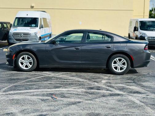 2021 Dodge Charger SXT