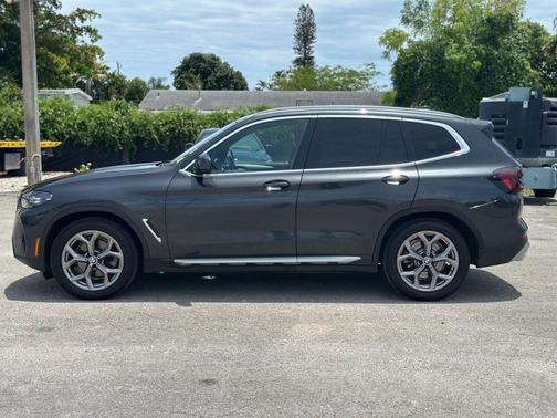 Dark Graphite Metallic 2022 BMW X3 xDrive30i
