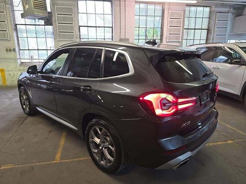 Dark Graphite Metallic 2022 BMW X3 xDrive30i