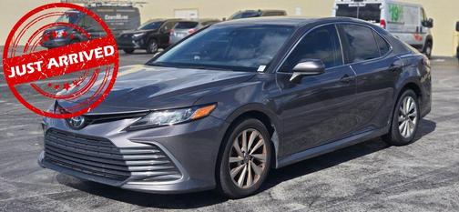 2022 Toyota Camry LE