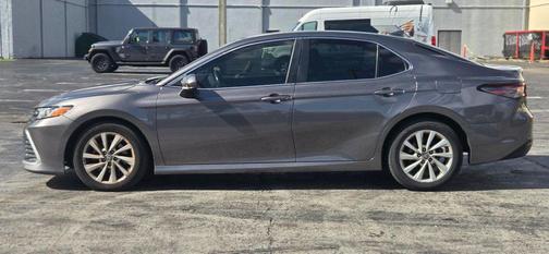 2022 Toyota Camry LE