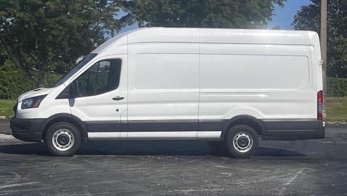 2022 Ford Transit-250 Base