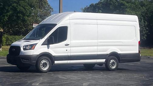 2022 Ford Transit-250 Base