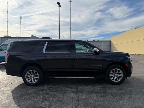 2023 Chevrolet Suburban Premier