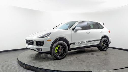 2016 Porsche Cayenne Base