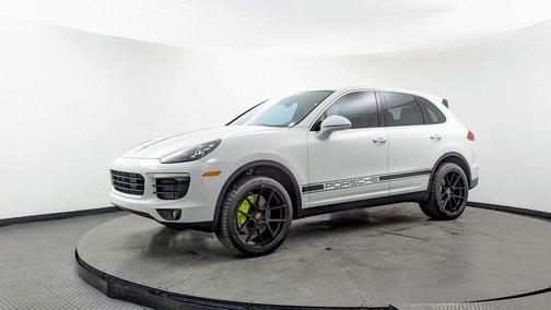 2016 Porsche Cayenne Base