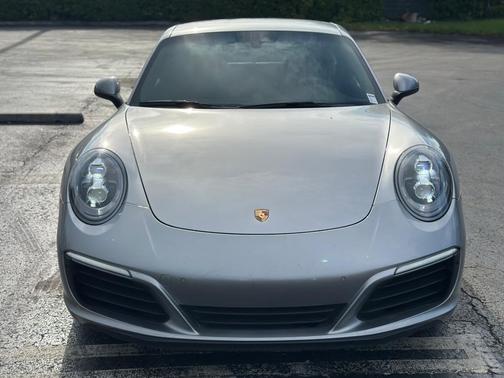Rhodium Silver 2018 Porsche 911 Carrera