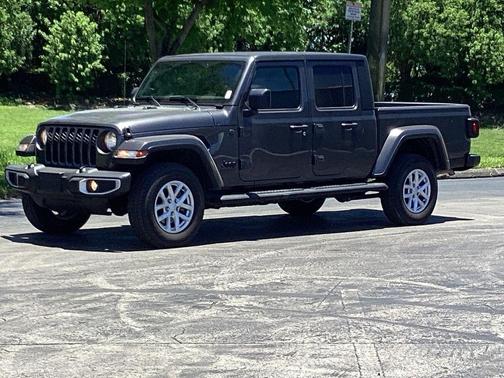 2023 Jeep Gladiator Sport