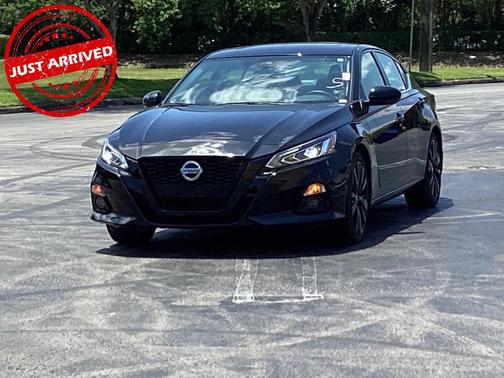 2022 Nissan Altima 2.5 SR