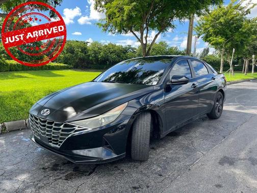 2021 Hyundai ELANTRA SEL