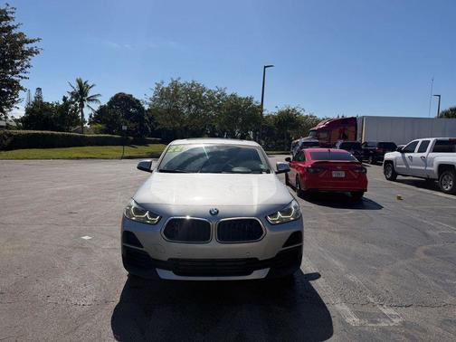 2022 BMW X2 sDrive28i