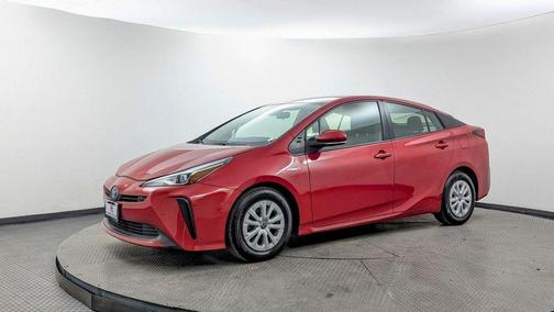 2022 Toyota Prius LE