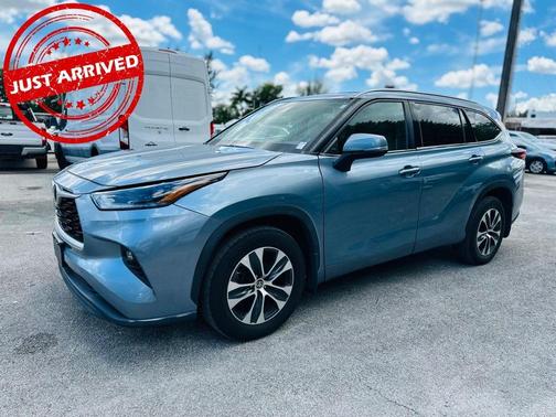 2021 Toyota Highlander XLE