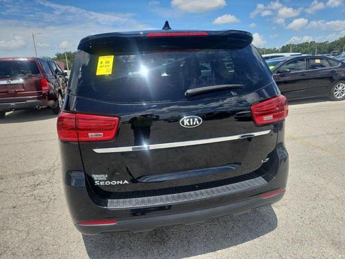 2020 Kia Sedona LX